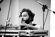 rho_ypsi_evalaudace_22