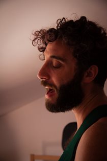 rho_ypsi_evalaudace_09