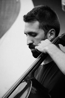 rho_ypsi_evalaudace_26