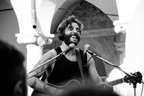 rho_ypsi_evalaudace_21